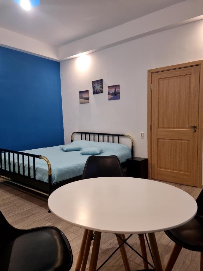 Evu Long Street Apartamento Braşov Exterior foto