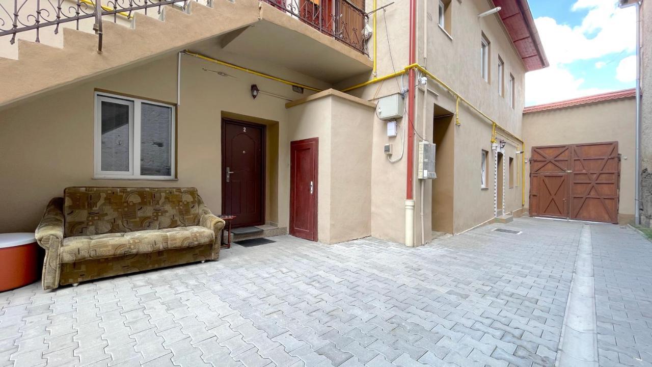 Evu Long Street Apartamento Braşov Exterior foto