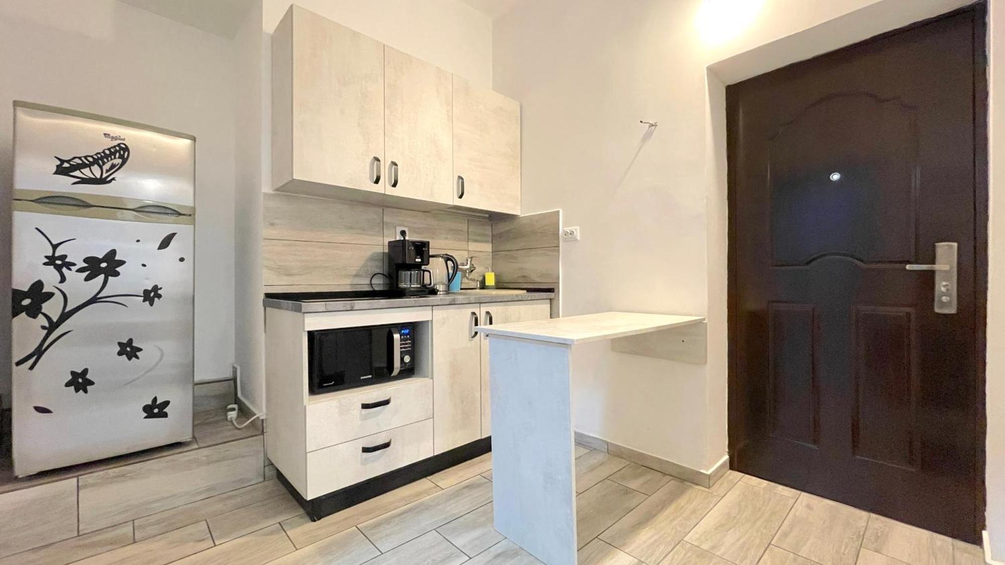Evu Long Street Apartamento Braşov Exterior foto
